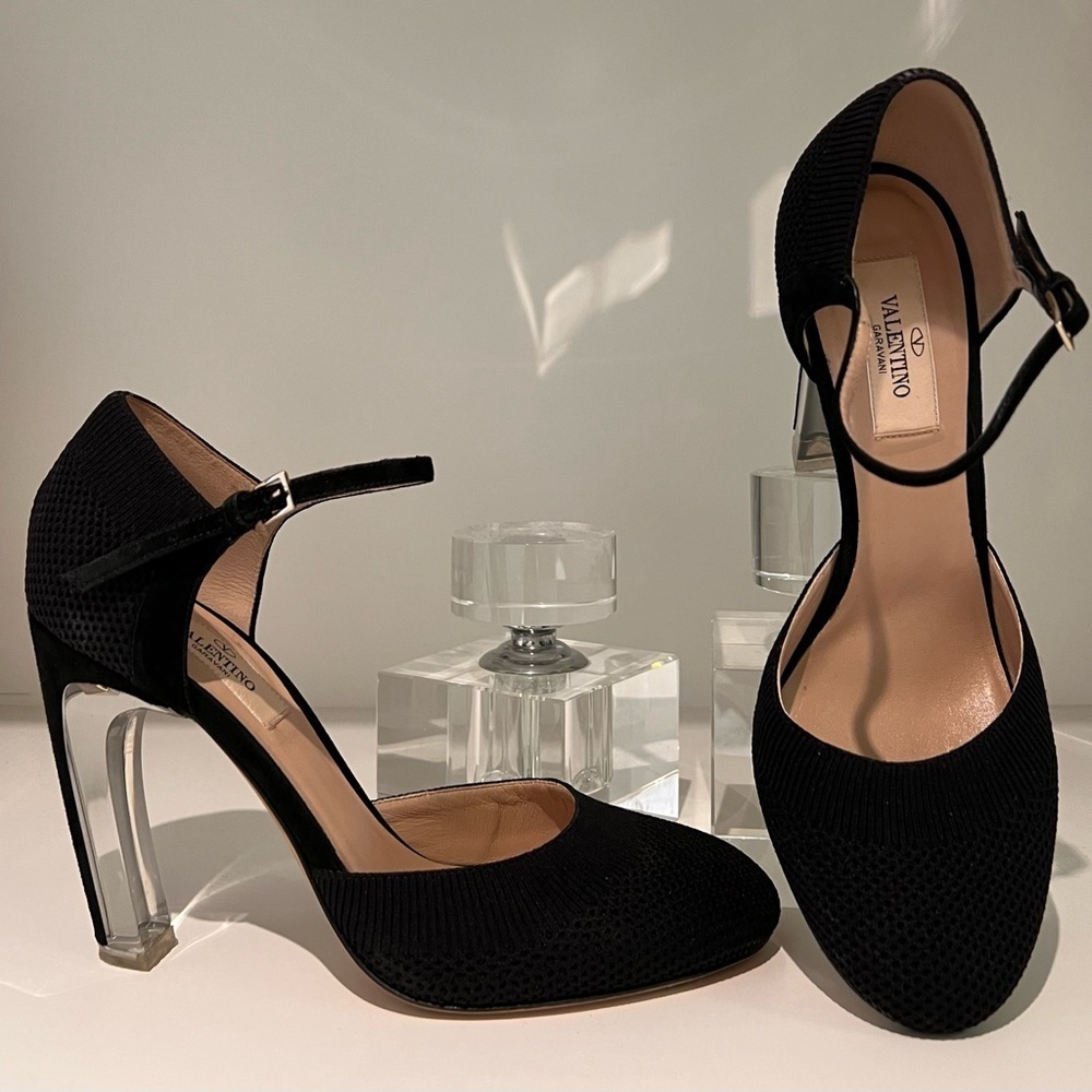 Stunning Valentino women’s heels. - Picture 1 of 4